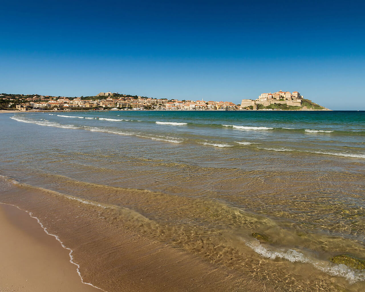 Voyages à Calvi, Corse