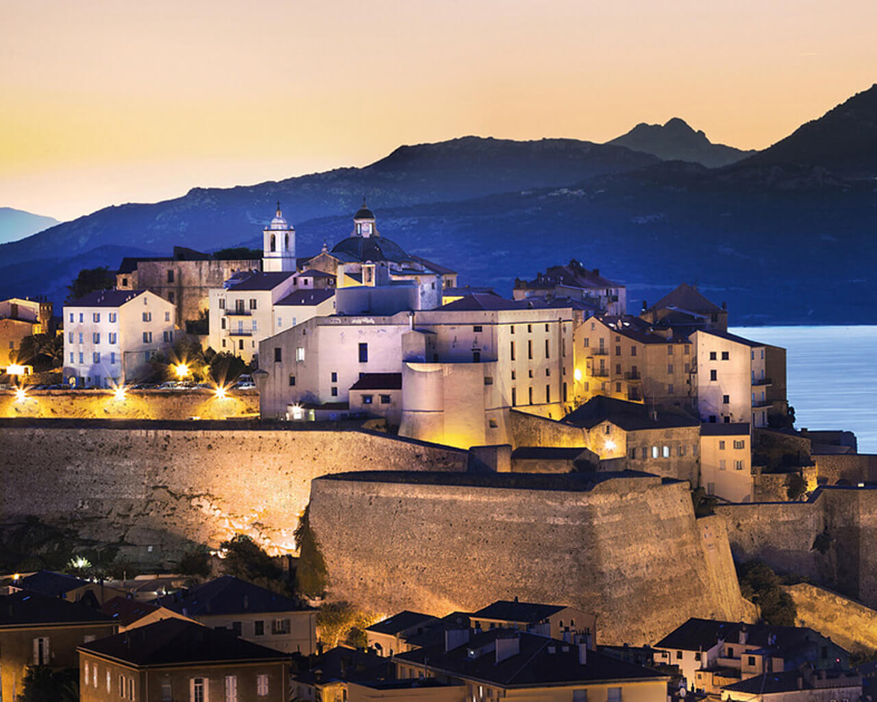 Séjours à Calvi, Corse