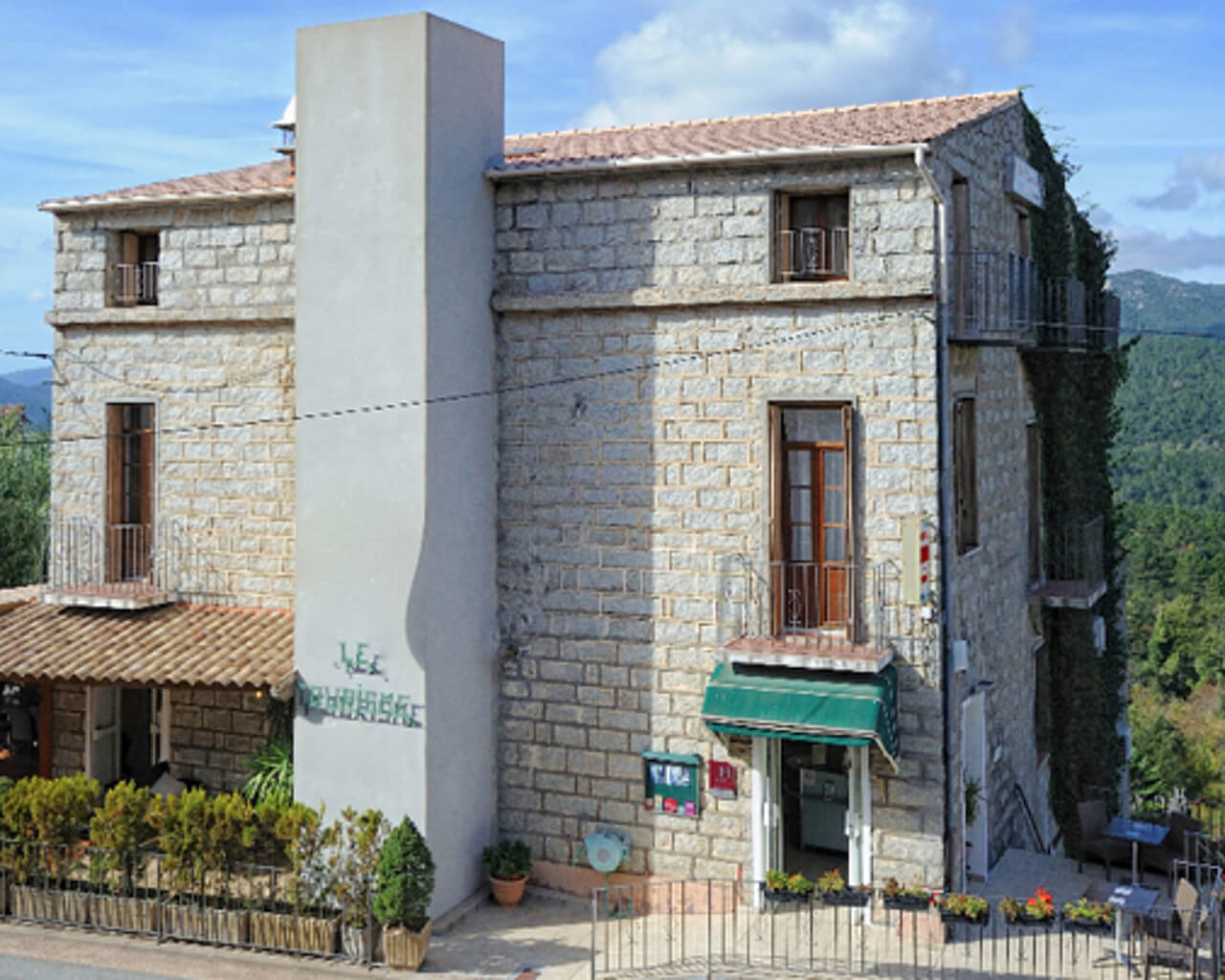 Corse, Zonza, Hôtel du tourisme