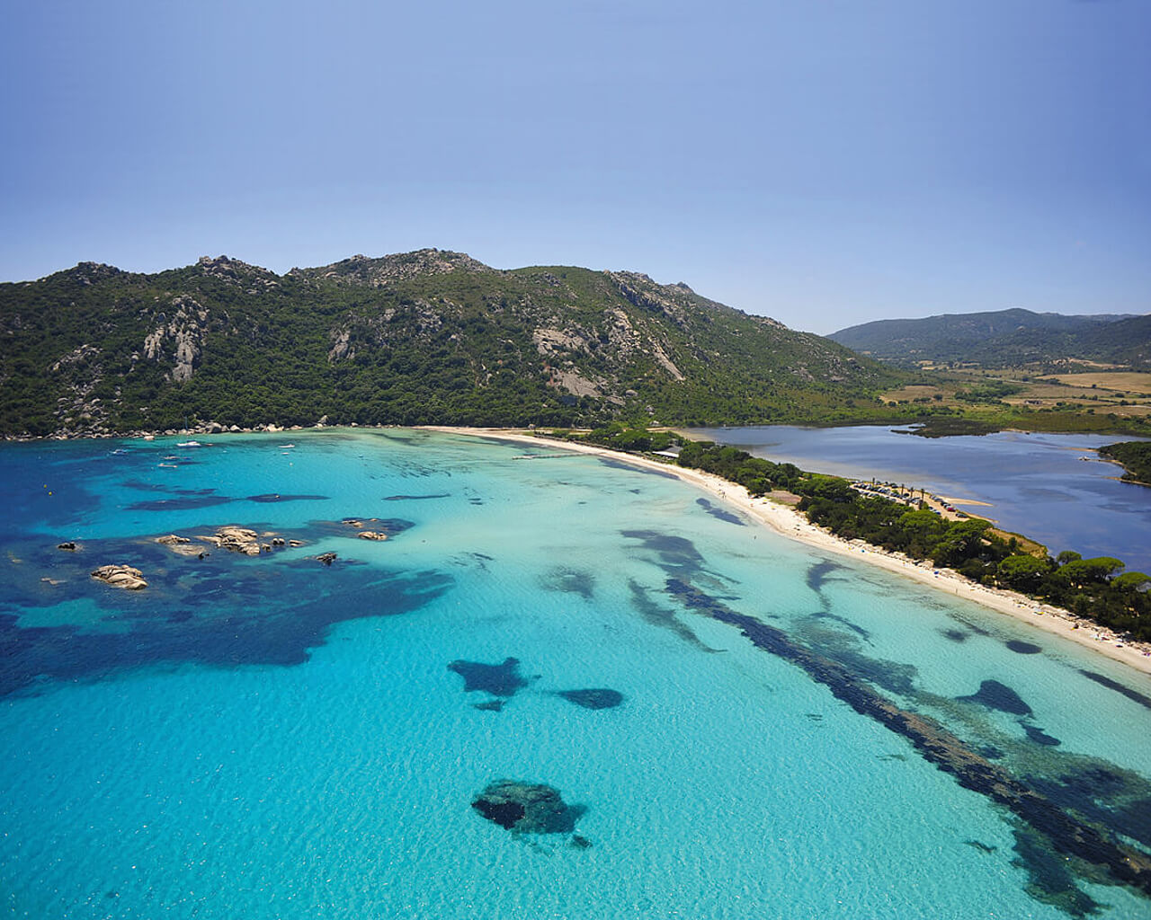 Séjours à Santa Giulia, Corse